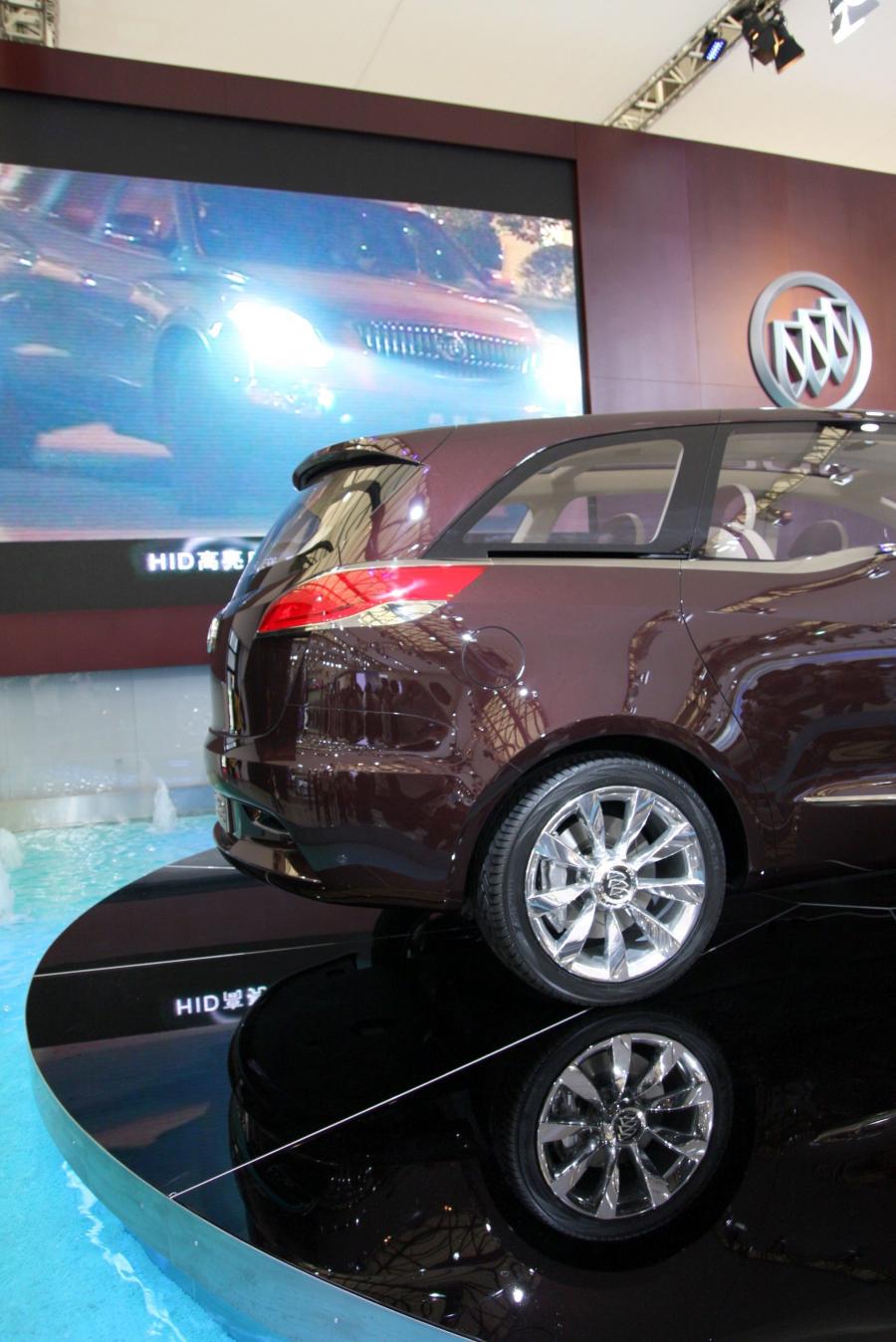 Buick Business Concept 2009 года  (фото 71 из 113)